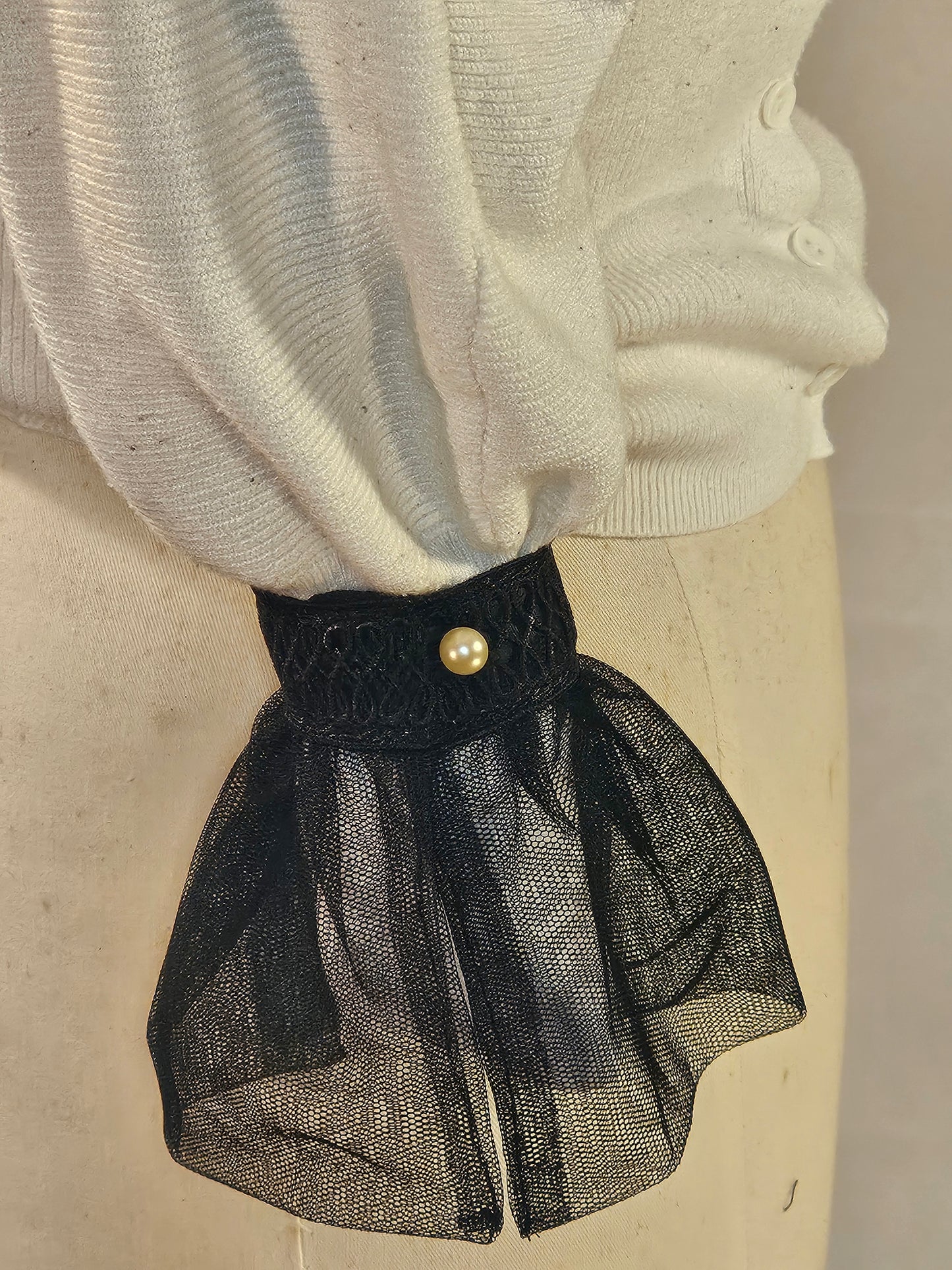 Black tulle cuff