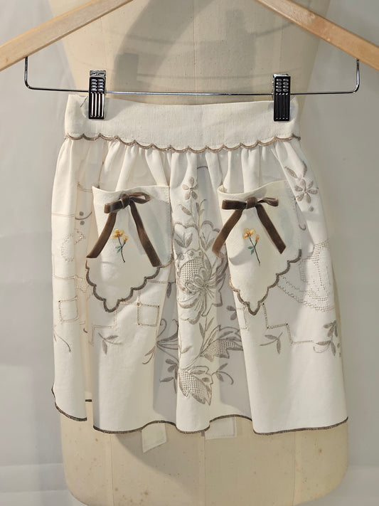 Vintage-Half Apron-white-beige-embroidered with Bows