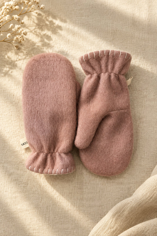 D&D Pink Mittens | Upcylced Blanket
