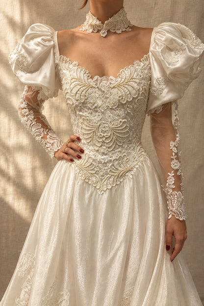 Vintage 1980s Beaded Wedding Gown with Matching Veil | Estimated Size 4