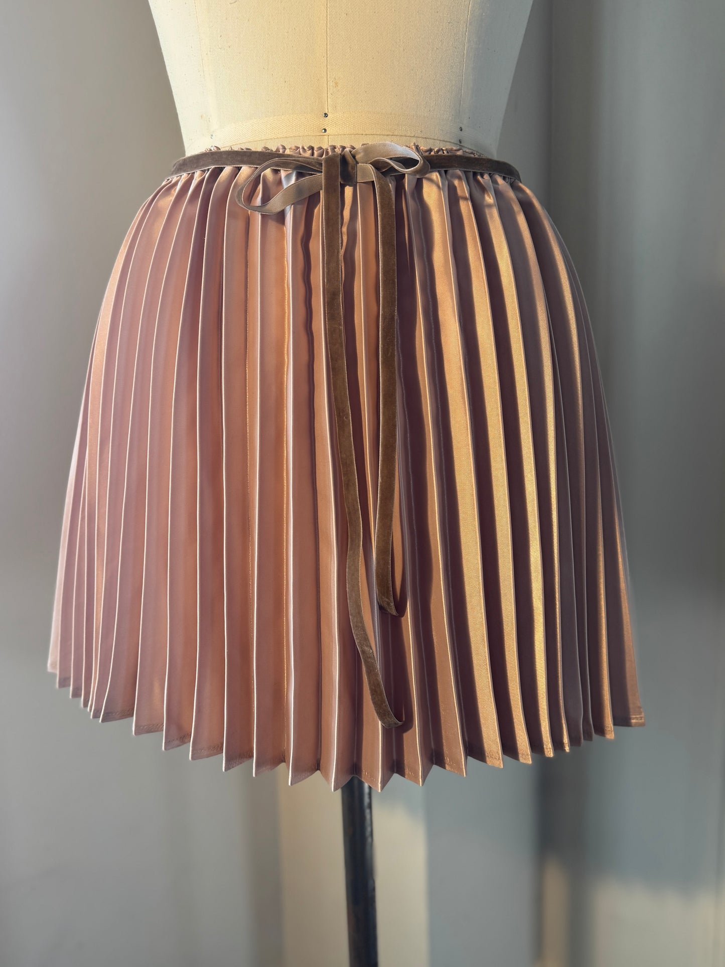 Vintage Romance Pleated Skirt