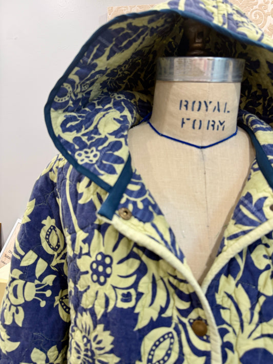 Quilted Jacket with Hood | Upcylced Quilt