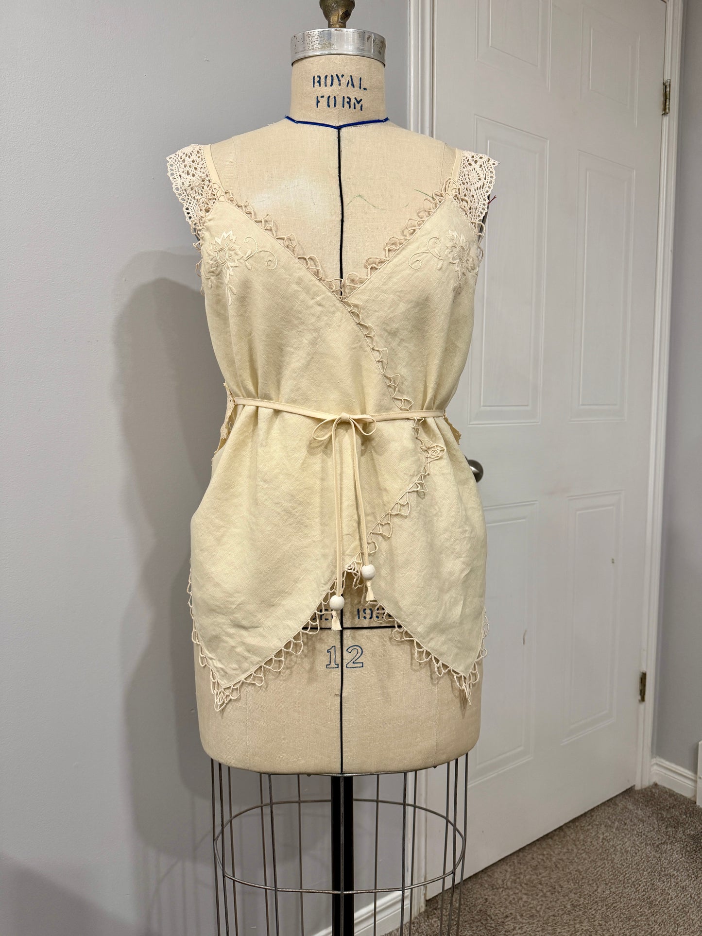 Quiet Heirlooms - Convertible Heirloom Wrap Top