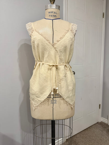 Quiet Heirlooms - Convertible Heirloom Wrap Top