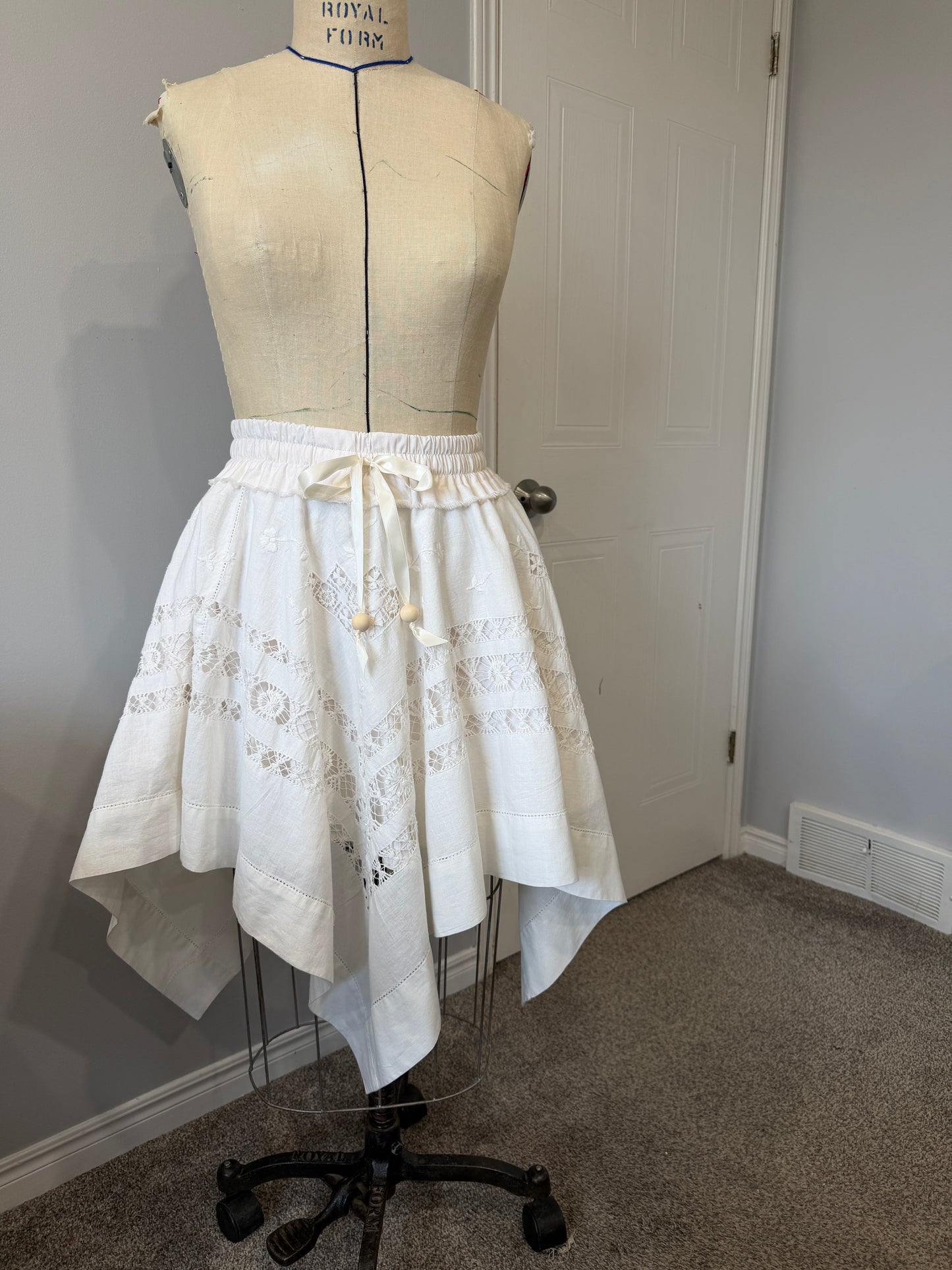 Quiet Heirlooms-Handkerchief Hem Skirt